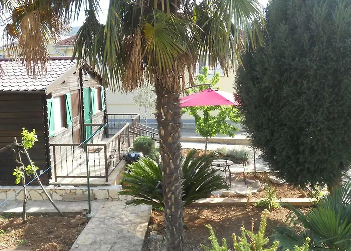 Guste דירה שיבניק